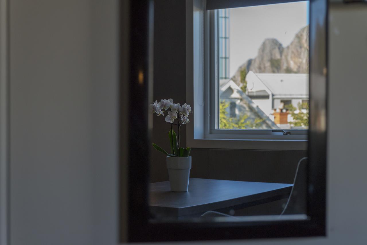 Fast Hotel Svolvær Dış mekan fotoğraf